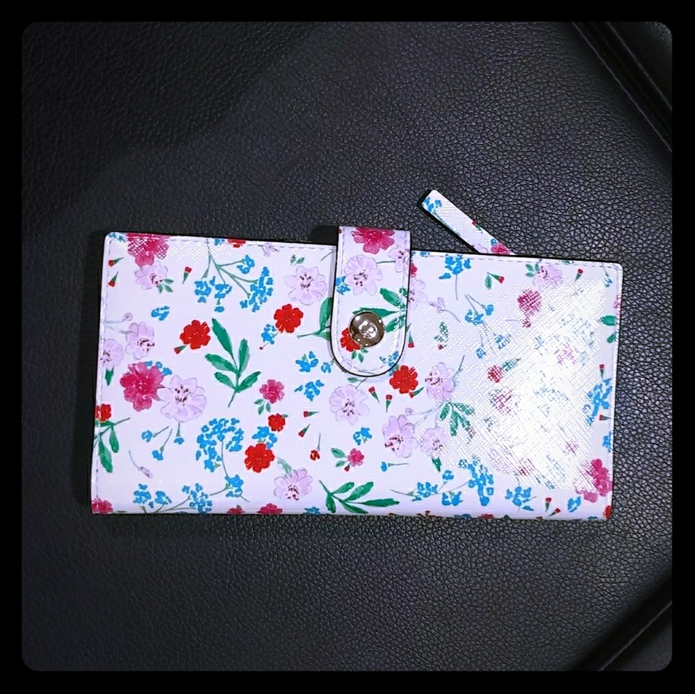 Kate🌈 spade Wallet new with tag